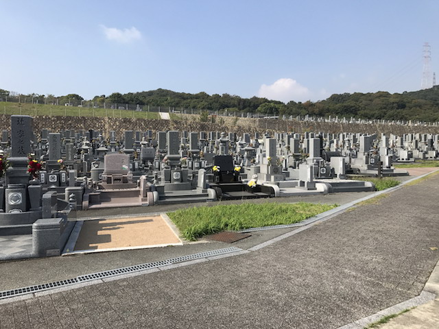 加古川市営日光山墓園10